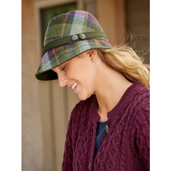 Best Sale โค๏ธ Vermont Country Store ๐ฉ Women's Irish Wool Plaid Bucket Hat Green/purple Plaid ๐